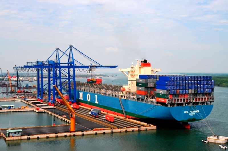 Cảng Quốc tế Cái Mép được thiết kế để có thể tiếp nhận được các tàu container có trọng tải  vô cùng lớn lên đến 80.000 DWT