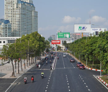 Đường Nguyễn Hữu Cảnh chính thức thông xe, BĐS được đà “bứt phá”